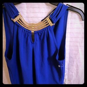 ❄️Fashion Magazine women’s top Size: large